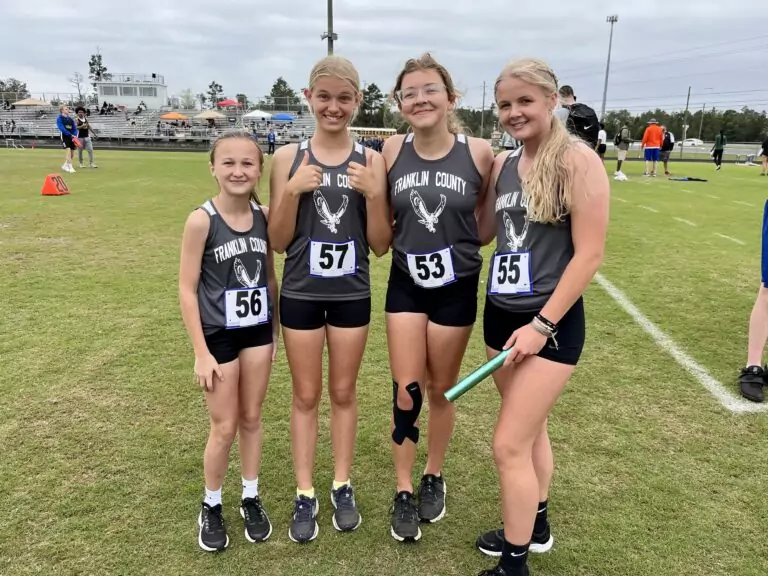 Young runners anchor Seahawk track team