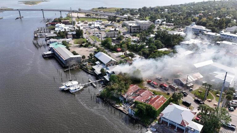 Firefighters subdue Apalachicola waterfront blaze